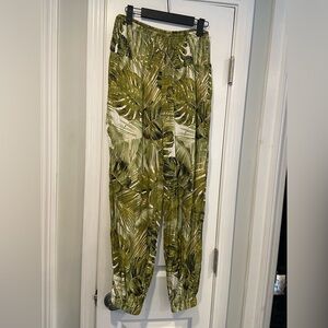 NWT Cupshe Size M Green Smocked Top Tropical Palm Print Flowy Boho Harem Pants
